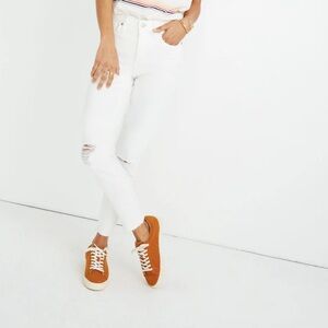 Madewell 9" High-Rise Skinny Crop‎ Jeans in Pure White Knee-Rip Edition